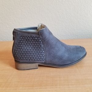 Gray Ankle Boots with back zip closure Size 7.5